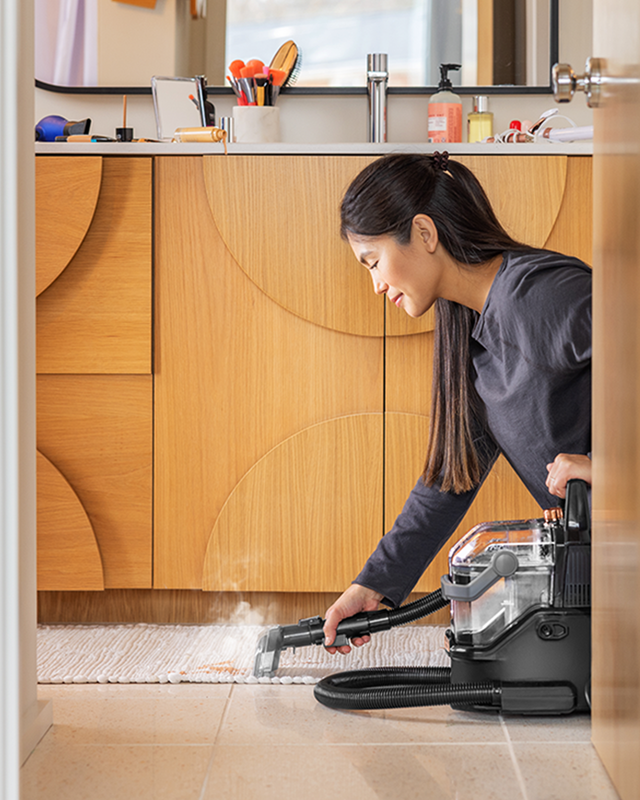 SpotClean HydroSteam Professional | 3689H